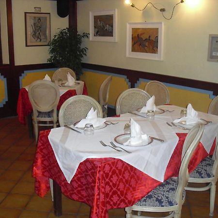 Hotel Girasole Civitanova Marche Esterno foto